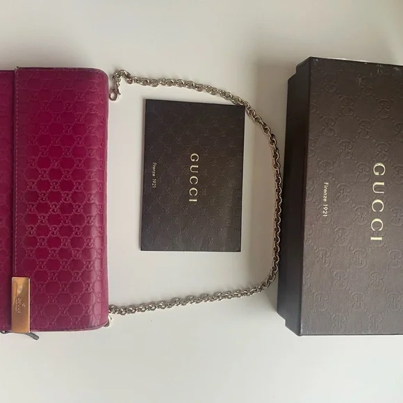 Gucci Wallet Microguccissima Leather Chain color Fuchsia Pink limited Edition